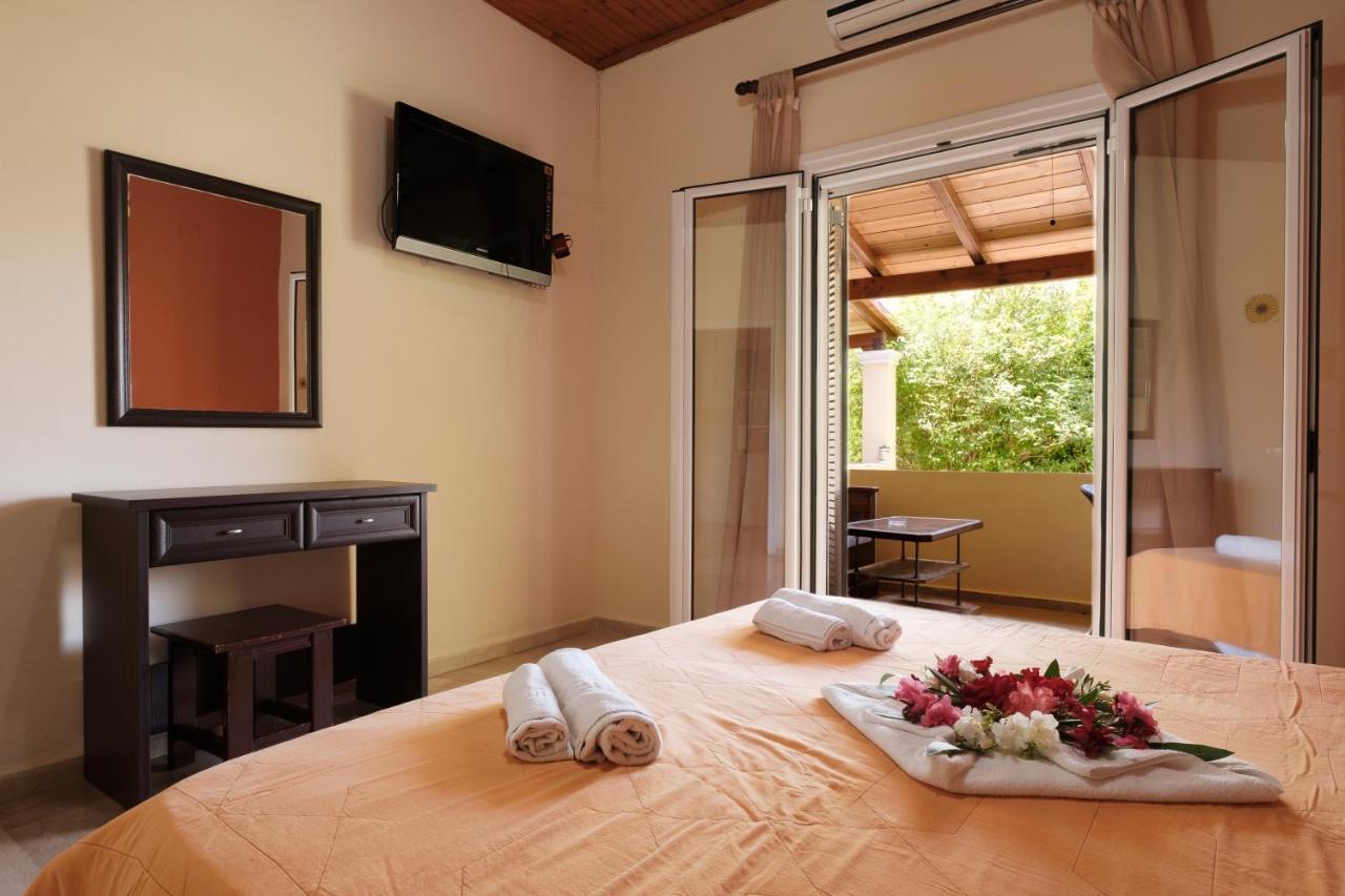Erifili Apartments Sidari  Luaran gambar